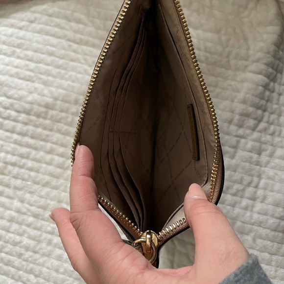 Michael Kors Wristlet/Wallet - Picture 3 of 3